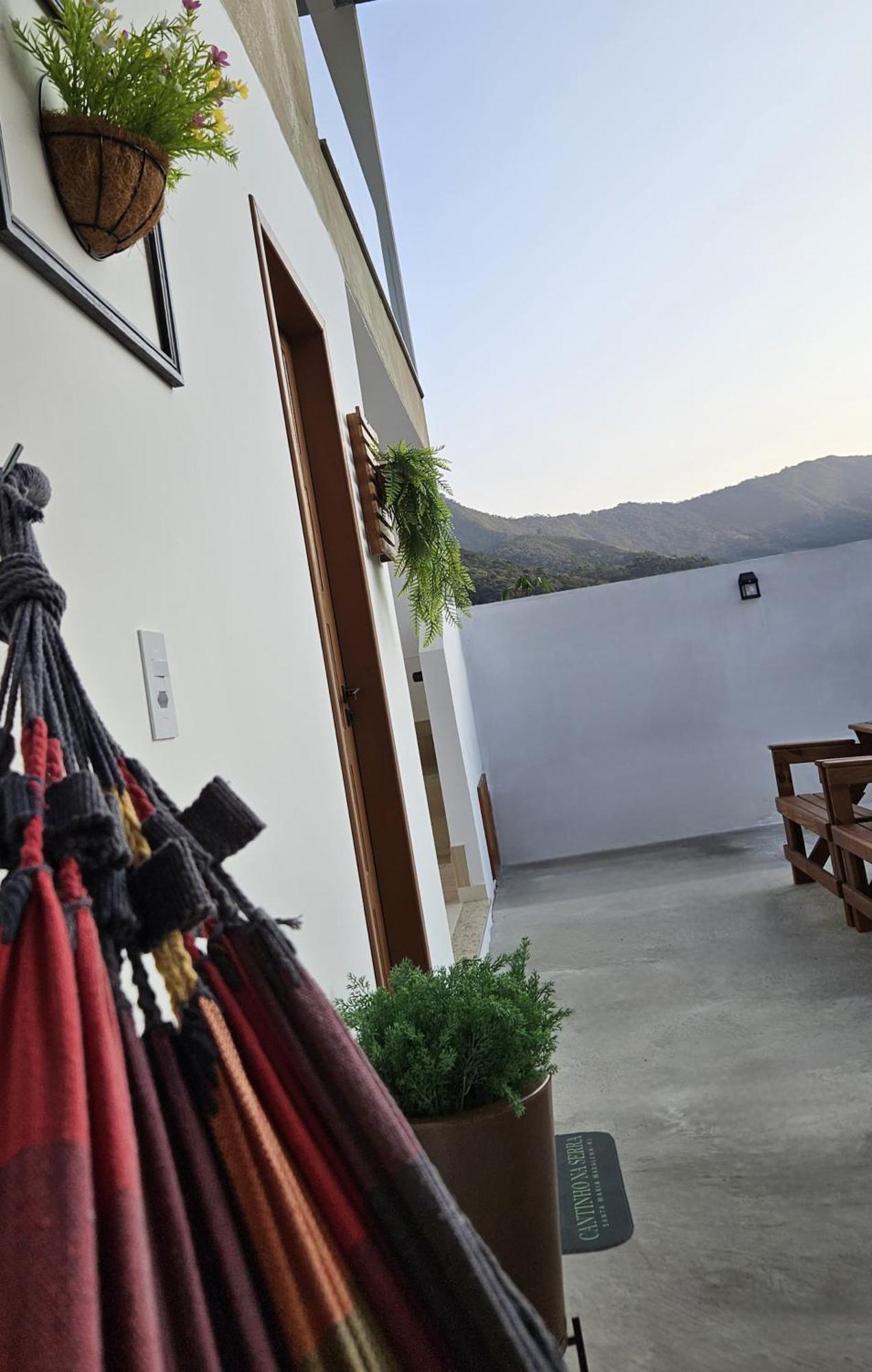 Cantinho Na Serra - Apartamento Santa Maria Madalena Dış mekan fotoğraf